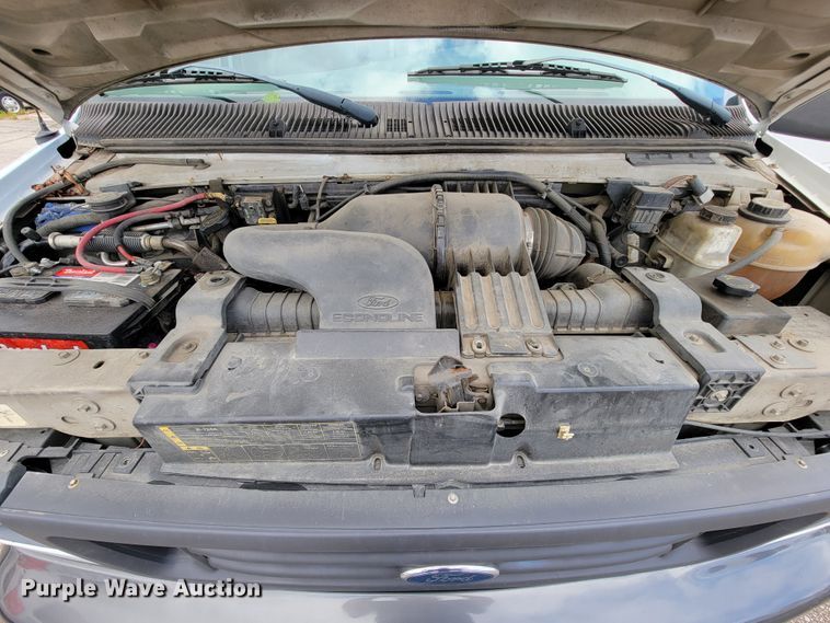 image for item IF9755 2007 Ford E350  handicap accessible van