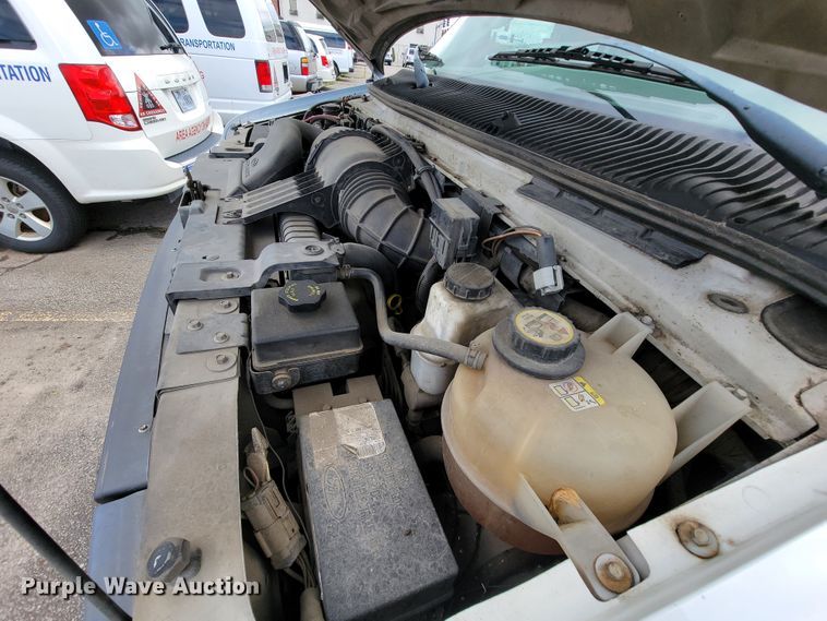 image for item IF9755 2007 Ford E350  handicap accessible van