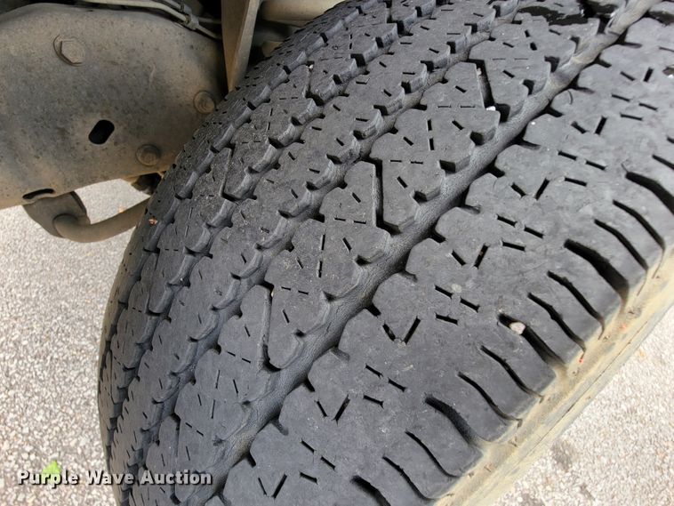 image for item IF9755 2007 Ford E350  handicap accessible van