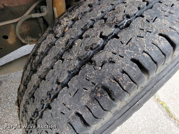 image for item IF9755 2007 Ford E350  handicap accessible van