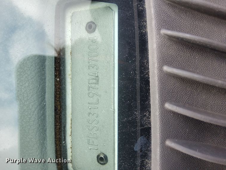 image for item IF9755 2007 Ford E350  handicap accessible van