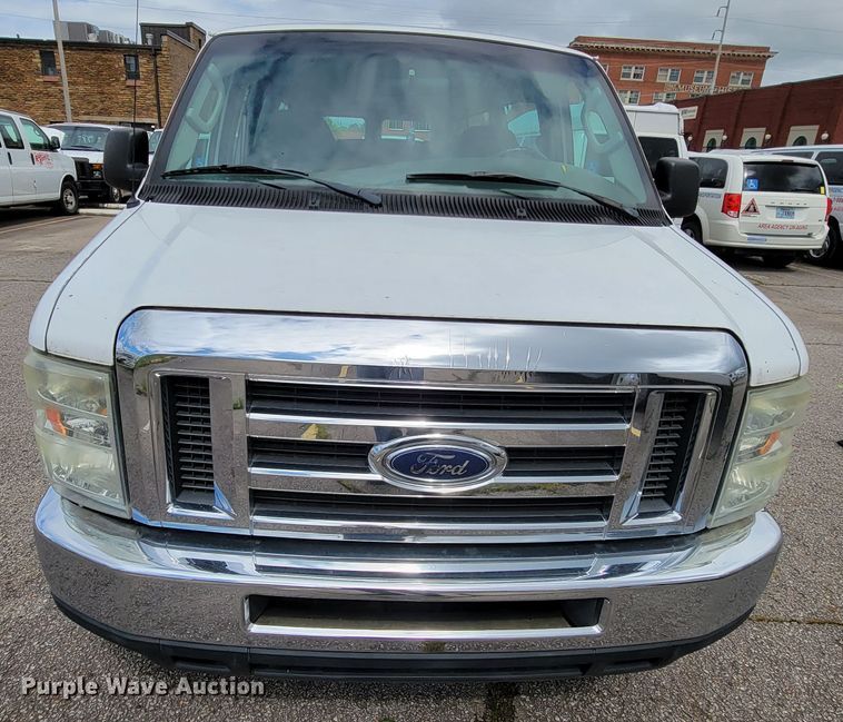 image for item IF9756 2008 Ford E350  van