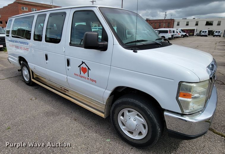 image for item IF9756 2008 Ford E350  van