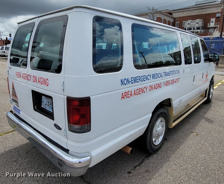 image for item IF9756 2008 Ford E350  van