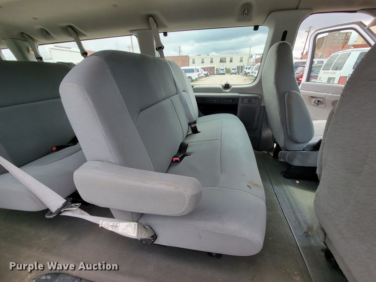 image for item IF9756 2008 Ford E350  van