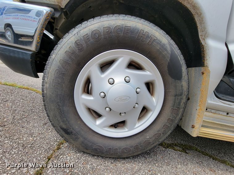 image for item IF9756 2008 Ford E350  van