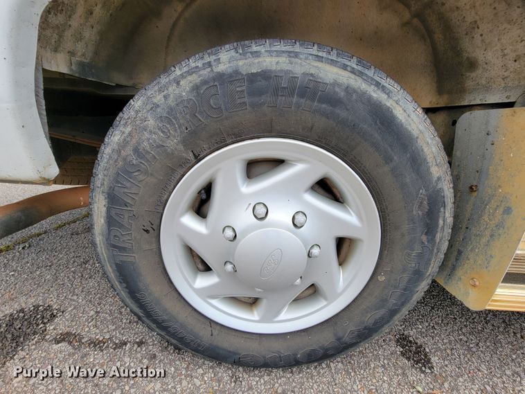 image for item IF9756 2008 Ford E350  van