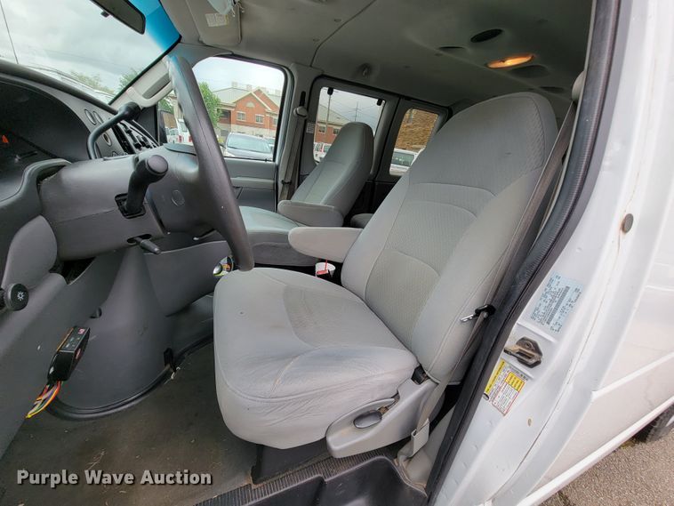 image for item IF9757 2008 Ford E350  van