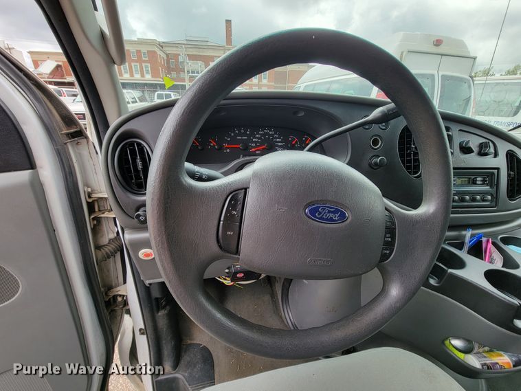 image for item IF9757 2008 Ford E350  van