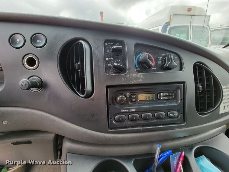 image for item IF9757 2008 Ford E350  van