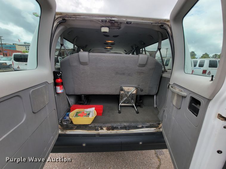 image for item IF9757 2008 Ford E350  van