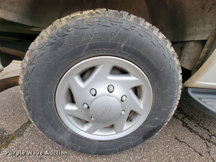 image for item IF9757 2008 Ford E350  van