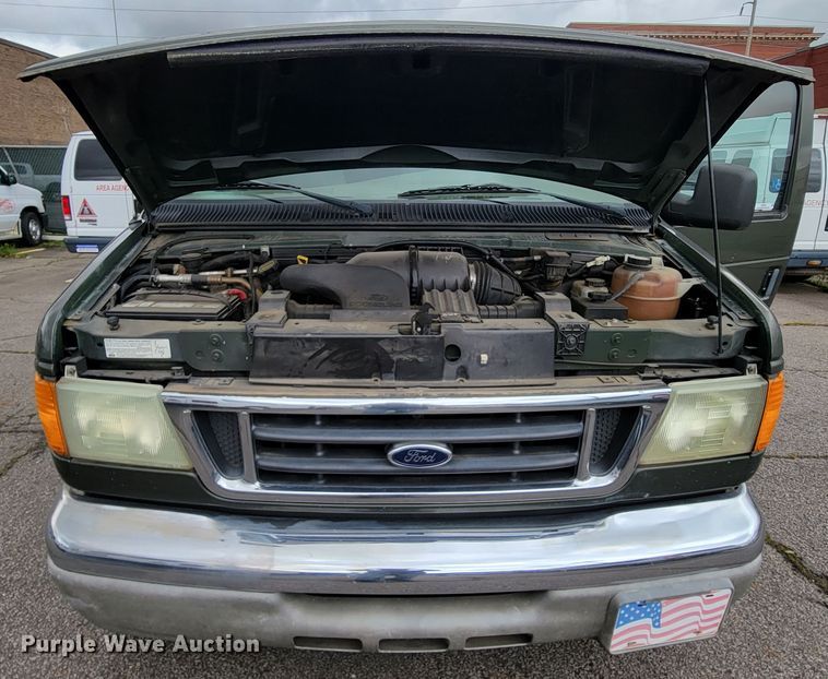 image for item IF9759 2004 Ford E350  van