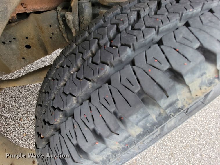 image for item IF9759 2004 Ford E350  van