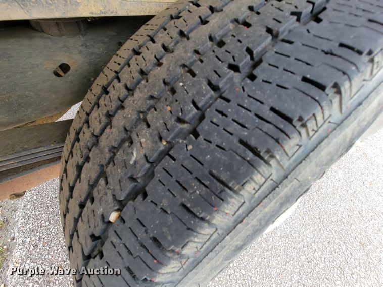 image for item IF9759 2004 Ford E350  van