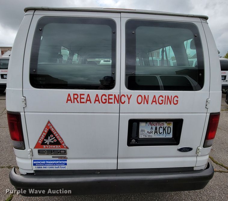 image for item IF9761 2006 Ford E350  van