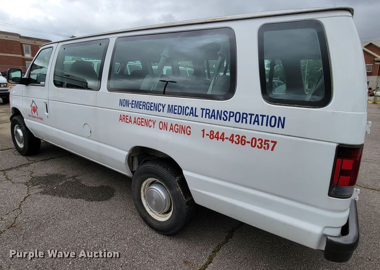 image for item IF9761 2006 Ford E350  van