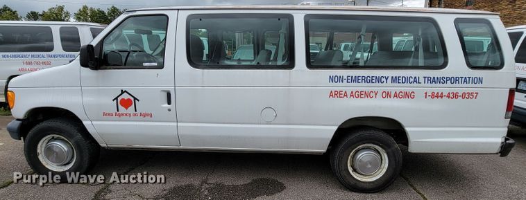 image for item IF9761 2006 Ford E350  van