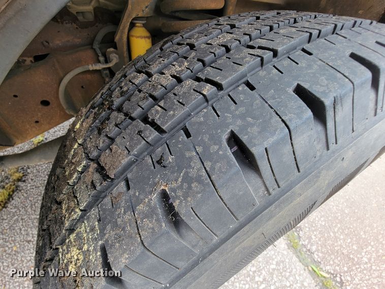 image for item IF9761 2006 Ford E350  van