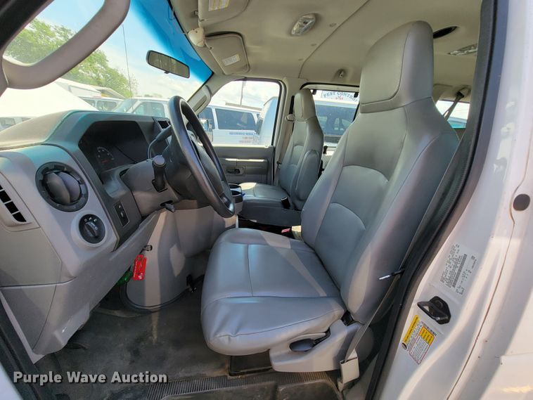 image for item IF9762 2014 Ford E350  van