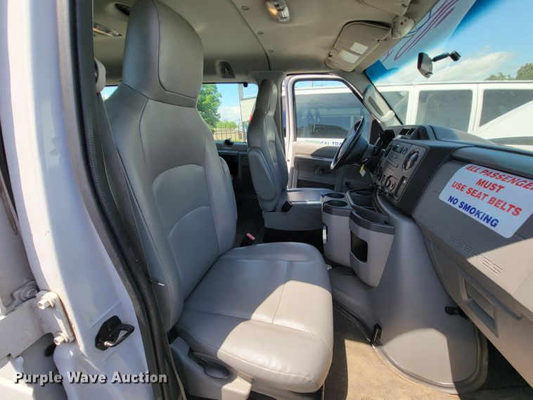 image for item IF9762 2014 Ford E350  van