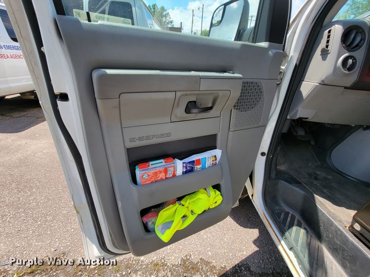 image for item IF9763 2011 Ford E350  van