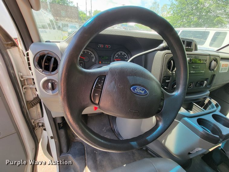 image for item IF9763 2011 Ford E350  van