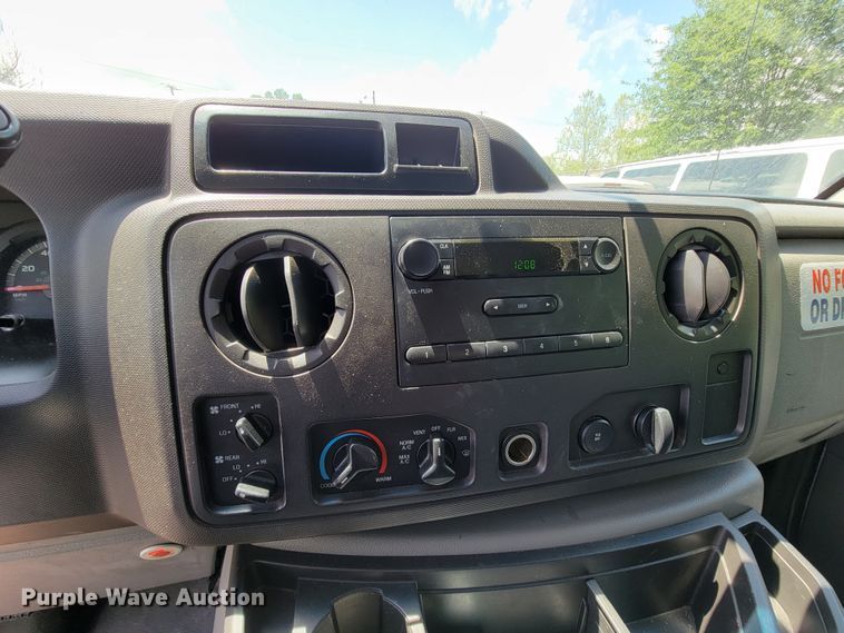 image for item IF9763 2011 Ford E350  van