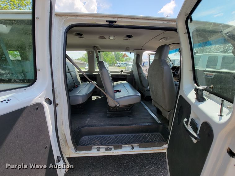 image for item IF9763 2011 Ford E350  van
