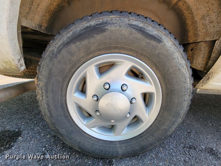 image for item IF9763 2011 Ford E350  van