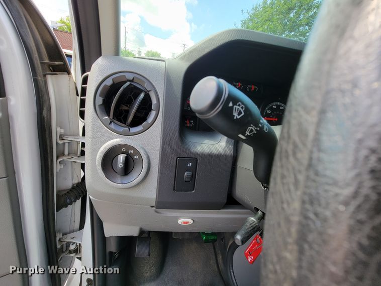 image for item IF9764 2014 Ford E350  van