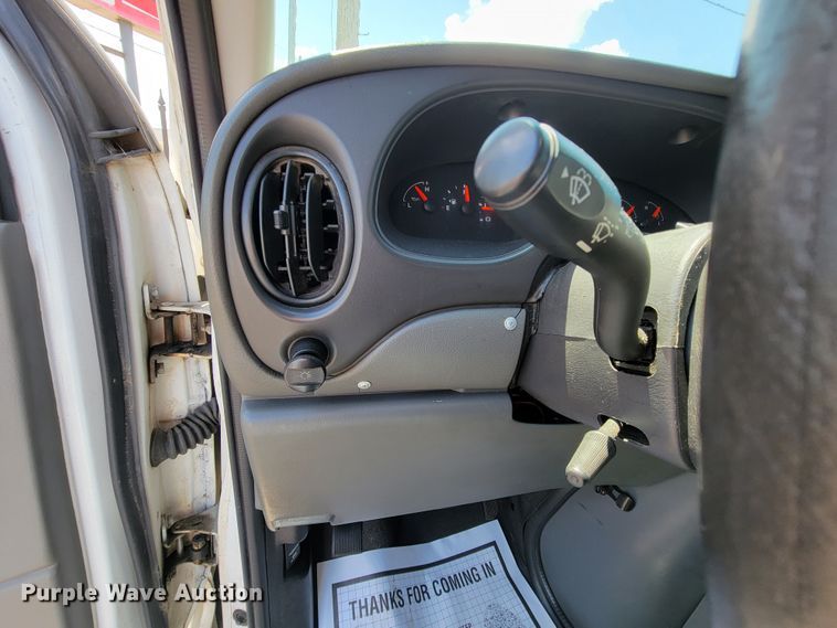 image for item IF9765 2005 Ford E350  handicap accessible van