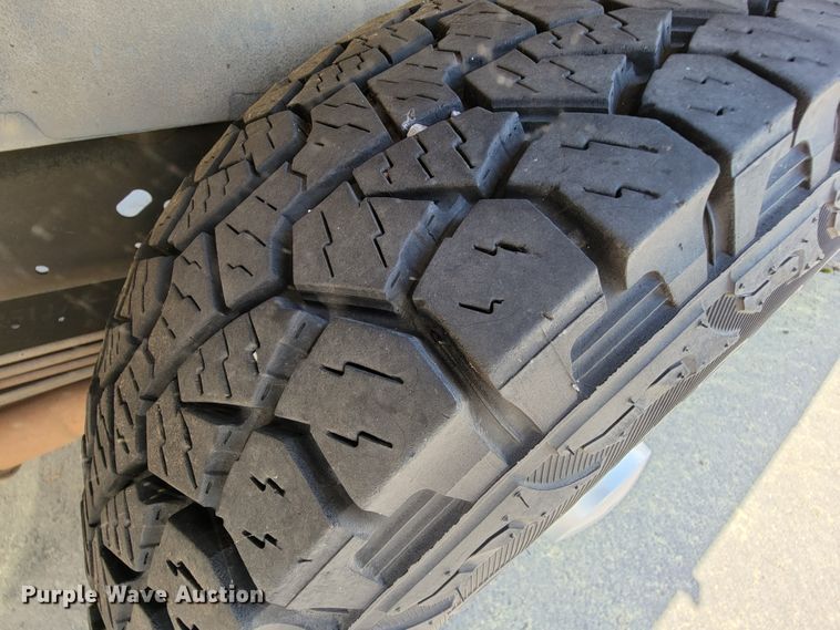 image for item IF9765 2005 Ford E350  handicap accessible van