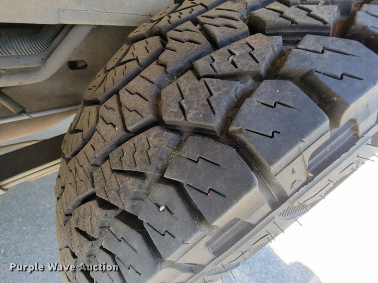 image for item IF9765 2005 Ford E350  handicap accessible van