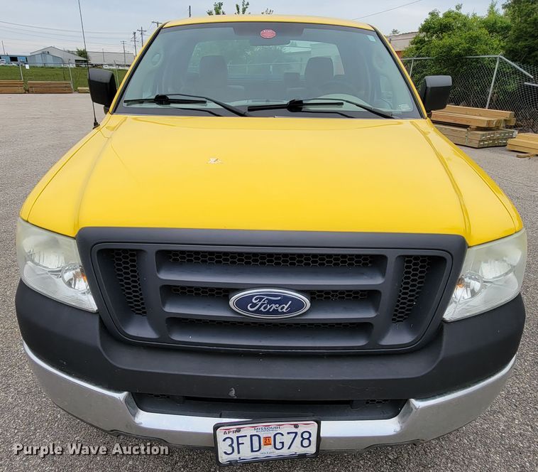 image for item IF9775 2005 Ford F150  pickup truck