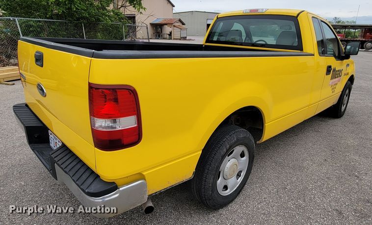 image for item IF9775 2005 Ford F150  pickup truck