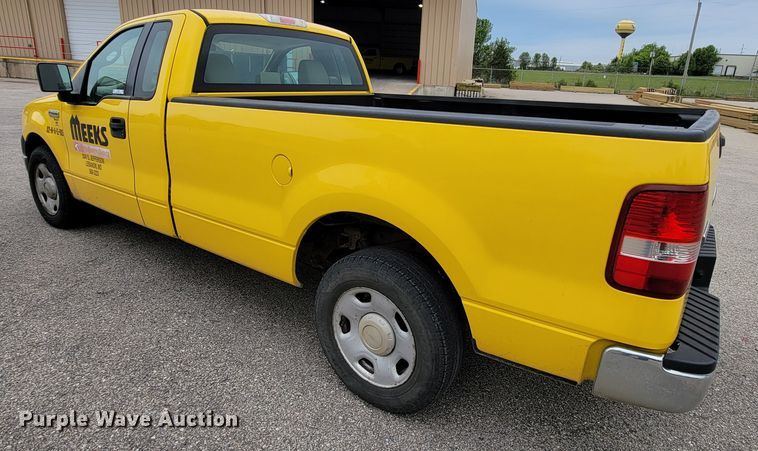 image for item IF9775 2005 Ford F150  pickup truck