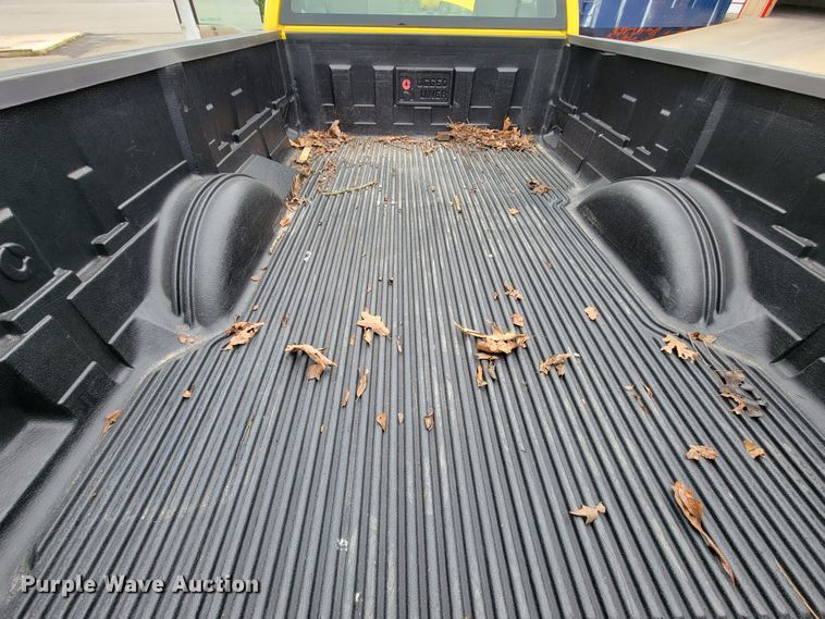 image for item IF9775 2005 Ford F150  pickup truck