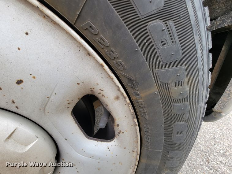 image for item IF9775 2005 Ford F150  pickup truck