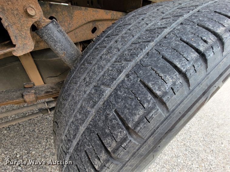 image for item IF9775 2005 Ford F150  pickup truck