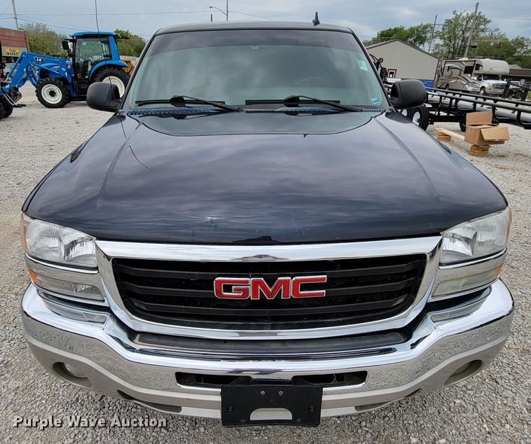 image for item IF9777 2006 GMC Sierra 1500  Ext. Cab pickup truck