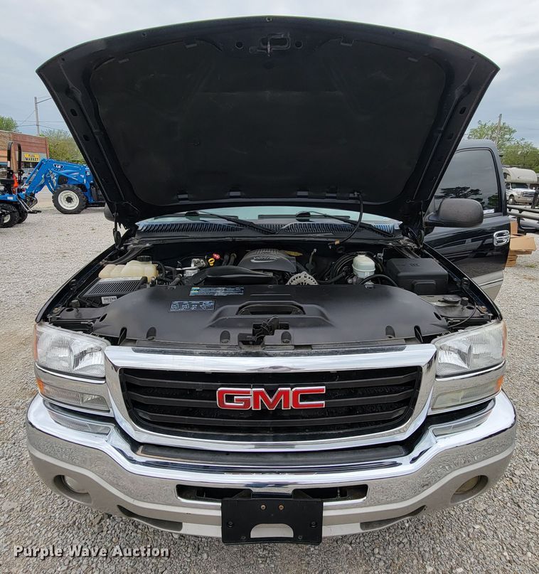 image for item IF9777 2006 GMC Sierra 1500  Ext. Cab pickup truck