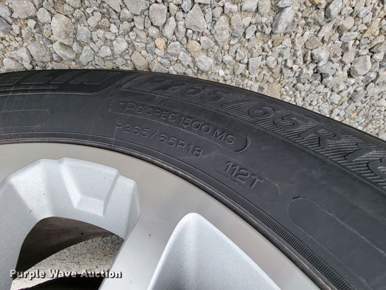 image for item IF9777 2006 GMC Sierra 1500  Ext. Cab pickup truck