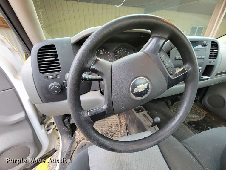 image for item IF9783 2007 Chevrolet Silverado 1500  pickup truck