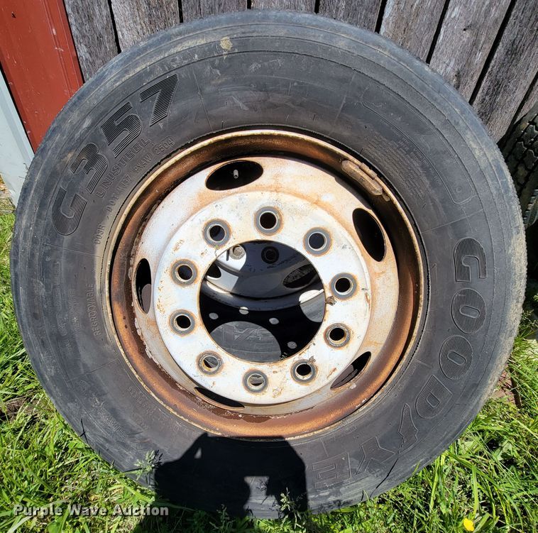 image for item IF9793 (8) 295/75R22.5 tires