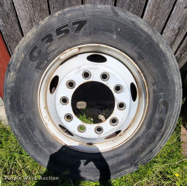 image for item IF9793 (8) 295/75R22.5 tires