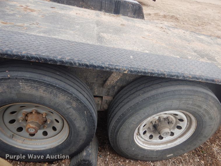 image for item IH9252 2014 Kaufman  tilt deck equipment trailer