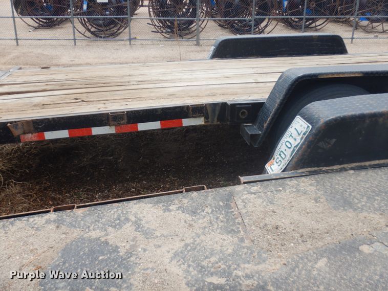 image for item IH9253 2010 Kaufman  tilt deck equipment trailer