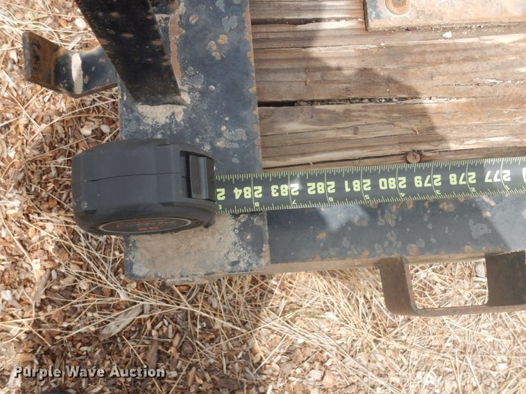 image for item IH9253 2010 Kaufman  tilt deck equipment trailer