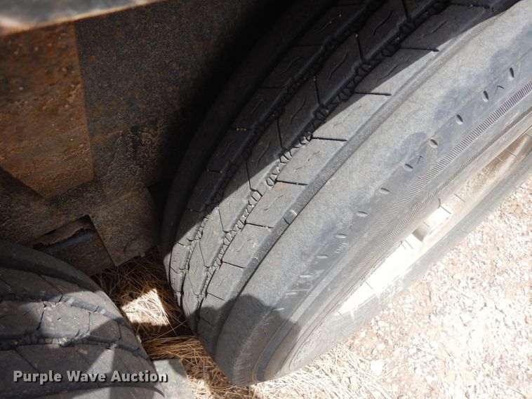 image for item IH9253 2010 Kaufman  tilt deck equipment trailer